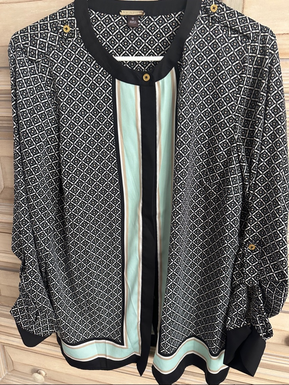 Dana Buchman Black and Mint Geometric Stripe Open-Front Shirt